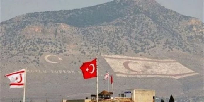 Ελεύθεροι οι τέσσερις Ελληνοκύπριοι που είχαν συλληφθεί από τις «αρχές» στα κατεχόμενα